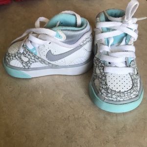 Toddler sneakers